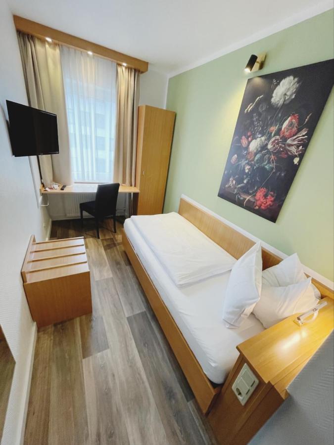Europa Hotel City Sarrebruck Exterior foto